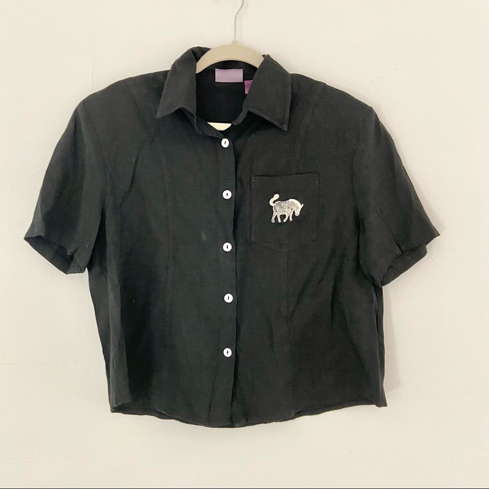 VINTAGE Zabra Embroidery Black Top